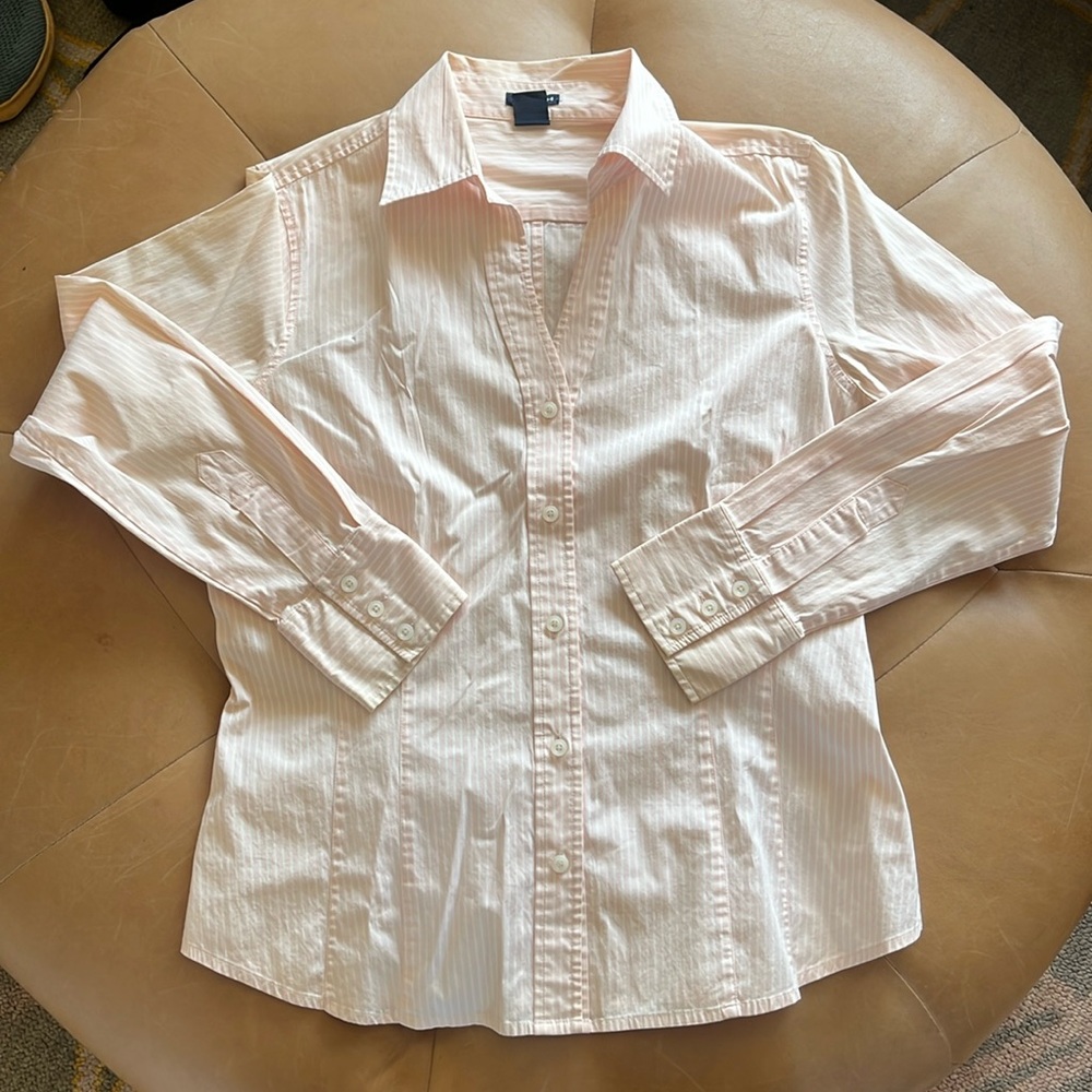Gap Stretch V Neck Pink Stripe Button Down
